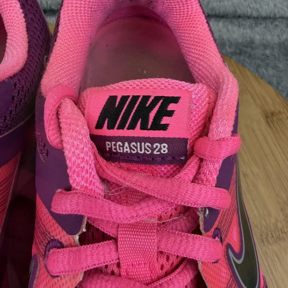 Nike Pegasus 28 Shoes Girls Size 7 Pink Purple Mesh Running Sneakers 443802-506